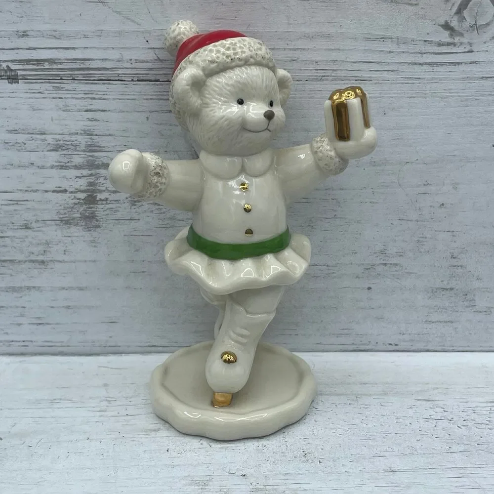 Lenox Holiday The Skating Bear Figurine Christmas Porcelain Gold Accents 4.5
